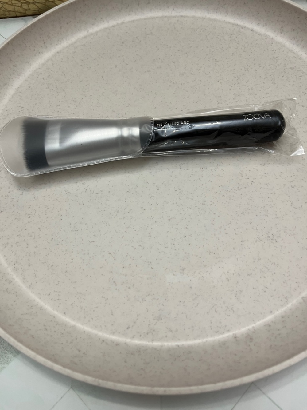 ZOEVA Black Handle Synthetic Flat Foundation Brush
